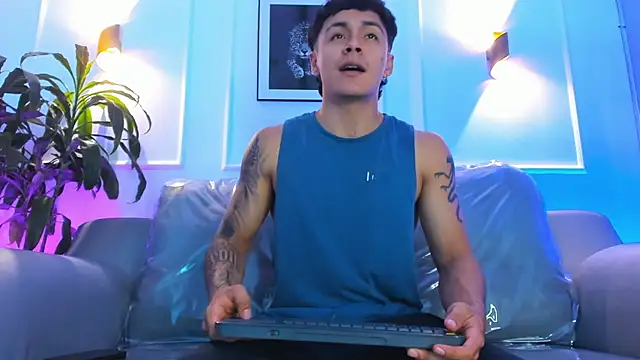 Leo santoro online show from March 16, 2026, 2:10 pm