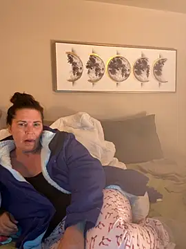 Snapshot of petalsexy chatting on October 28, 2025, 5:01 pm petalsexy online show from October 28, 2025, 5:01 pm