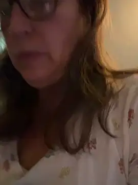 Snapshot of petalsexy chatting on October 2, 2025, 6:22 pm petalsexy online show from October 2, 2025, 6:22 pm