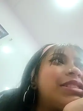 LilyCutee  online show from September 10, 2025, 7:02 pm