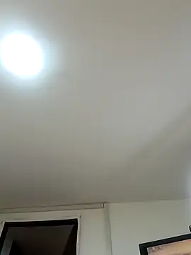 LilyCutee  online show from September 14, 2025, 5:46 pm