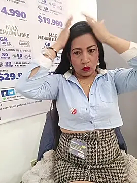 Snapshot of PAULA20- chatting on December 16, 2025, 12:31 pm PAULA20- online show from December 16, 2025, 12:31 pm