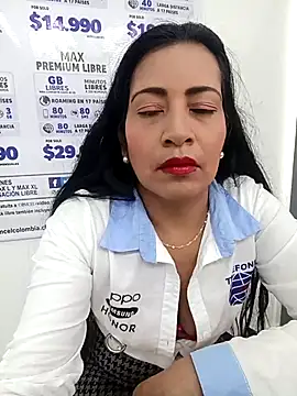 Snapshot of PAULA20- chatting on December 19, 2025, 12:51 pm PAULA20- online show from December 19, 2025, 12:51 pm