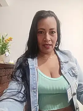 PAULA20- online show from September 27, 2025, 1:06 pm