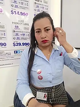 Snapshot of PAULA20- chatting on December 4, 2025, 12:37 pm PAULA20- online show from December 4, 2025, 12:37 pm