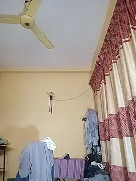 Snapshot of femboyslqueen chatting on February 17, 2026, 3:59 am femboyslqueen online show from February 17, 2026, 3:59 am