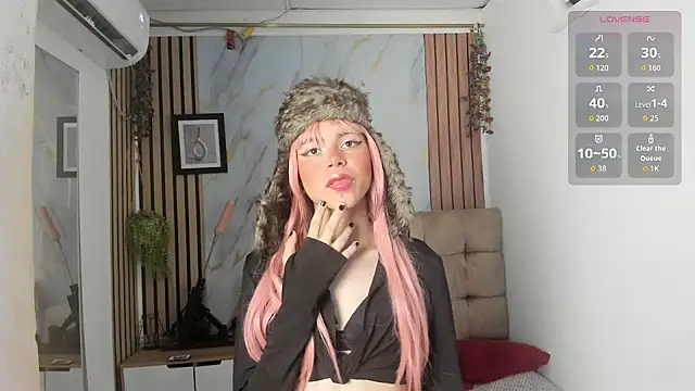 Vanessa Jenner online show from May 14, 2026, 8:39 pm