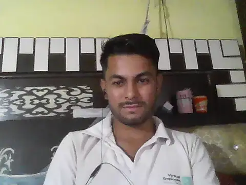 ursdreamperson online show from October 18, 2025, 8:16 am