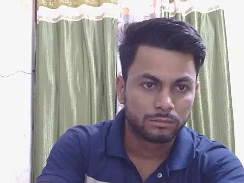 ursdreamperson online show from May 10, 2026, 1:09 am