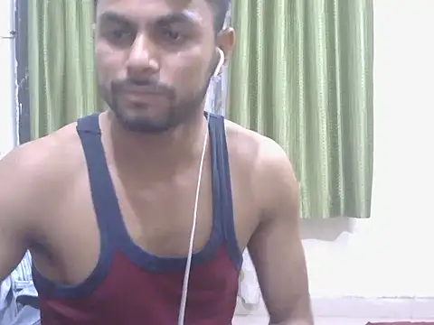 ursdreamperson online show from June 3, 2026, 2:33 pm