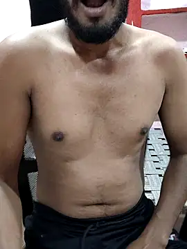 krishjaat43 online show from September 18, 2025, 7:28 pm