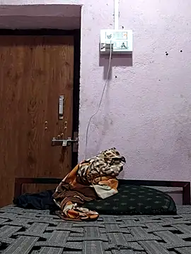 krishjaat43 online show from October 27, 2025, 6:42 pm