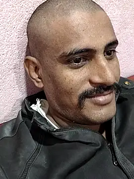 krishjaat43 online show from November 30, 2025, 4:35 am