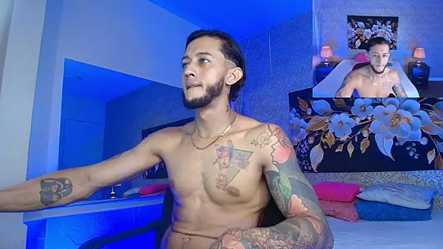 Snapshot of jonas_conor chatting on October 14, 2025, 8:20 pm jonas conor online show from October 14, 2025, 8:20 pm