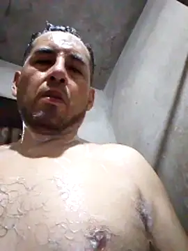 Snapshot of Lujor chatting on February 25, 2026, 12:33 am Lujor online show from February 25, 2026, 12:33 am