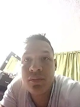 Snapshot of FatiguedRep chatting on November 2, 2025, 12:04 am FatiguedRep online show from November 2, 2025, 12:04 am