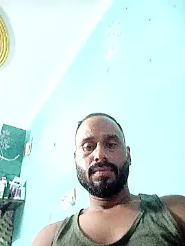 Snapshot of amitkumarkangra chatting on September 19, 2025, 2:32 pm amitkumarkangra online show from September 19, 2025, 2:32 pm