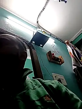 Snapshot of amitkumarkangra chatting on October 15, 2025, 1:04 am amitkumarkangra online show from October 15, 2025, 1:04 am