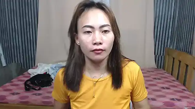 Snapshot of joanpetite chatting on October 11, 2025, 2:12 am joanpetite online show from October 11, 2025, 2:12 am