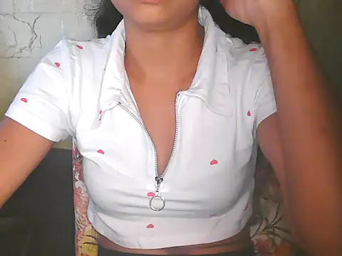 Ankita Chandel online show from November 12, 2025, 10:52 am