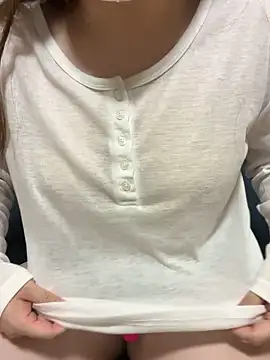 mayu06000 online show from November 1, 2025, 4:45 pm