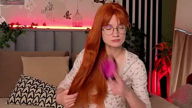 PixieKitty online show from September 20, 2025, 4:17 am