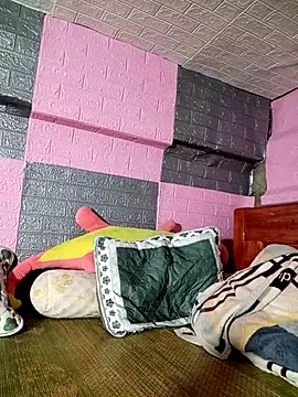 Old girl online show from September 29, 2025, 6:53 am