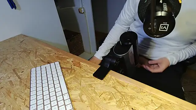 BenReich online show from November 14, 2025, 6:55 pm