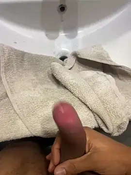 Snapshot of youyou933 chatting on October 26, 2025, 8:26 am youyou933 online show from October 26, 2025, 8:26 am