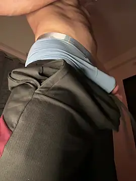 FitNhot sam online show from February 15, 2026, 6:29 pm