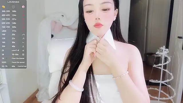 Snapshot of MM-feifei chatting on October 26, 2025, 3:34 pm MM-feifei online show from October 26, 2025, 3:34 pm