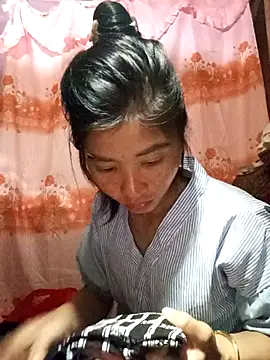 Phuongphuongg online show from September 23, 2025, 1:34 am