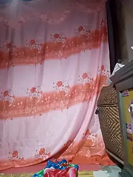 Phuongphuongg online show from October 4, 2025, 1:12 pm