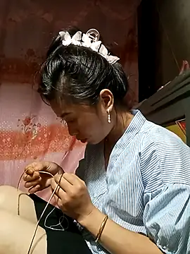 Phuongphuongg online show from October 2, 2025, 1:14 pm