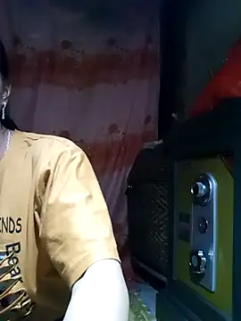 Phuongphuongg online show from September 18, 2025, 1:36 pm