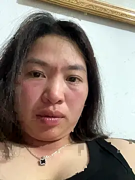 Snapshot of Nhung584 chatting on September 21, 2025, 12:43 pm Nhung584 online show from September 21, 2025, 12:43 pm