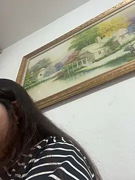 Snapshot of Nhung584 chatting on October 2, 2025, 1:47 pm Nhung584 online show from October 2, 2025, 1:47 pm