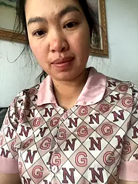 Nhung584 online show from November 3, 2025, 1:22 am