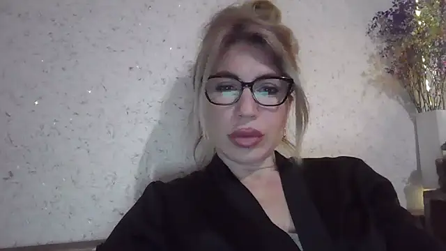 fox red lady7 online show from March 5, 2026, 4:47 pm