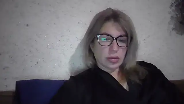 Snapshot of fox_red_lady7 chatting on March 2, 2026, 10:17 pm fox red lady7 online show from March 2, 2026, 10:17 pm