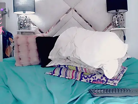 barbie godut online show from December 4, 2025, 8:52 pm