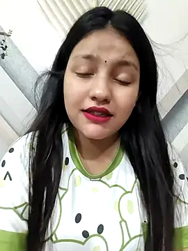 Dipali143143 online show from April 16, 2026, 9:39 pm