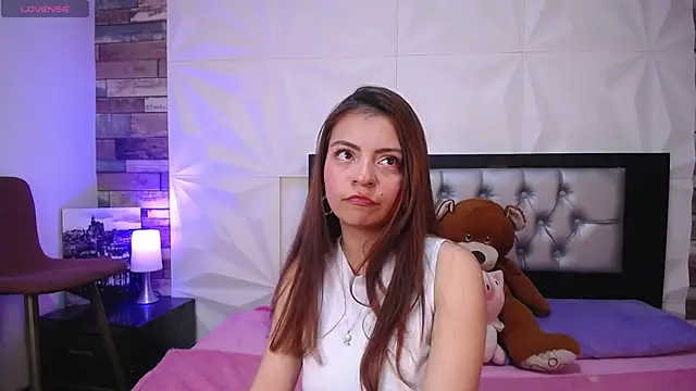 Snapshot of Cherrylionn chatting on October 1, 2025, 3:11 am Cherrylionn online show from October 1, 2025, 3:11 am