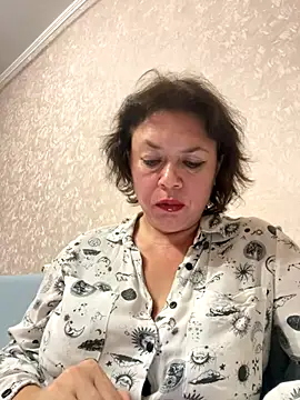 Kiravix online show from November 6, 2025, 6:56 pm