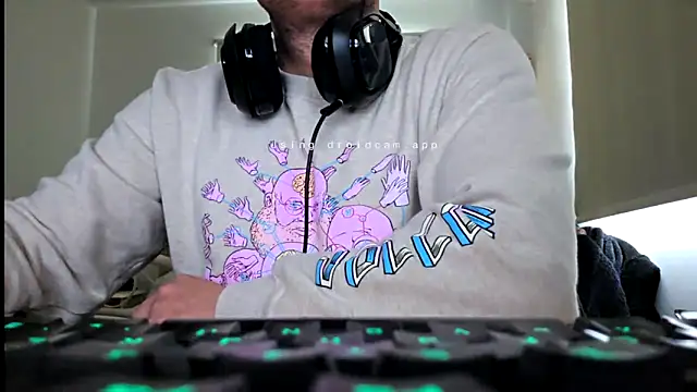 Snapshot of giovanotto47 chatting on October 24, 2025, 4:06 pm giovanotto47 online show from October 24, 2025, 4:06 pm