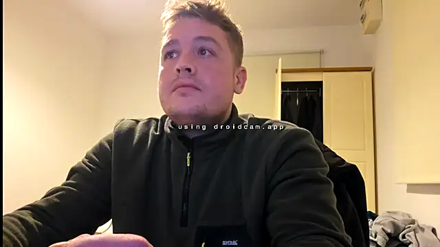 Snapshot of giovanotto47 chatting on October 22, 2025, 7:13 pm giovanotto47 online show from October 22, 2025, 7:13 pm