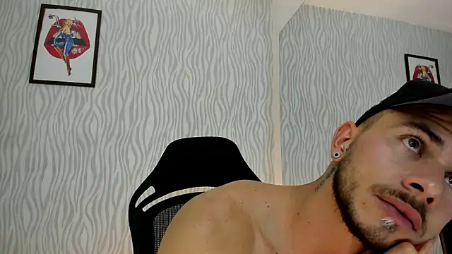 Snapshot of dylan_jacobx chatting on October 14, 2025, 11:04 pm dylan jacobx online show from October 14, 2025, 11:04 pm