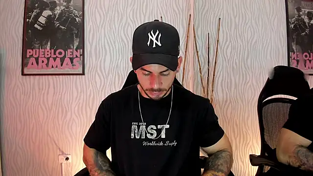 Snapshot of dylan_jacobx chatting on January 7, 2026, 3:17 pm dylan jacobx online show from January 7, 2026, 3:17 pm