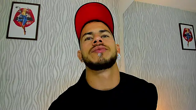 Snapshot of dylan_jacobx chatting on October 28, 2025, 3:07 am dylan jacobx online show from October 28, 2025, 3:07 am