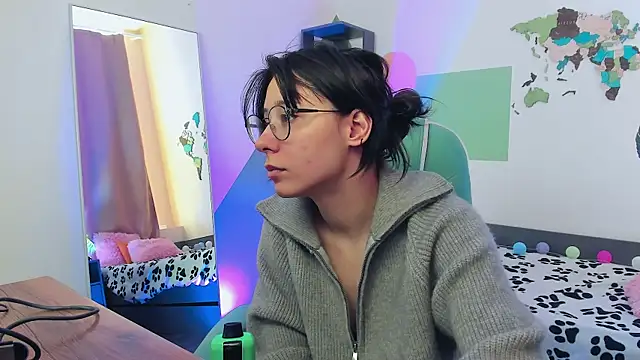 meomeee online show from October 18, 2025, 11:34 am